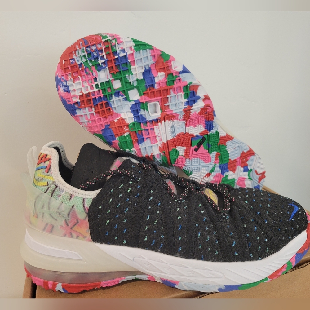 Nike Kids LeBron 18 Low James Gang Multicolor Basketball Shoe CW2760 002 size 7Y